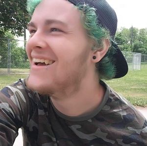 Meet your Posher, Brandon